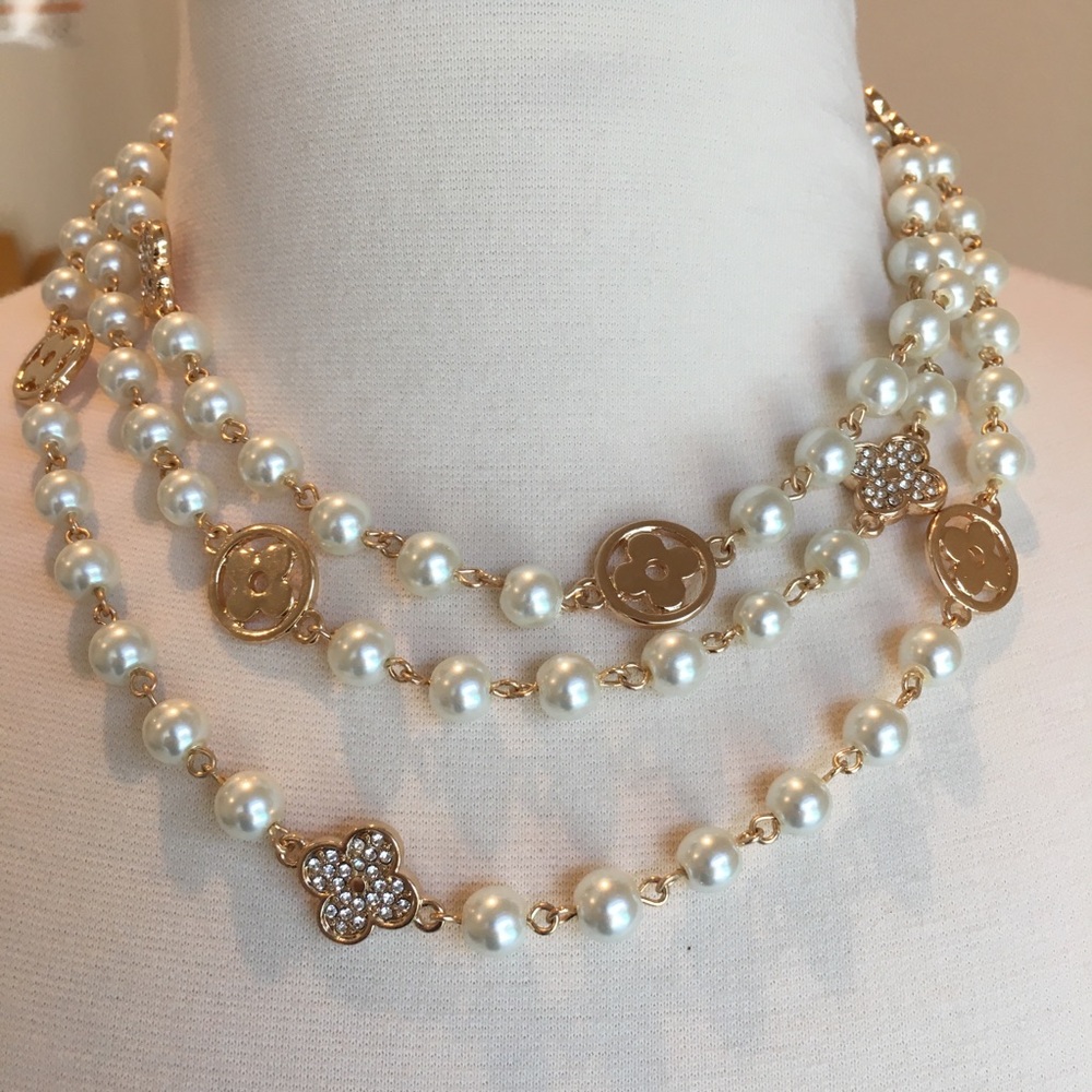 NEW! LAST ONE LEFT!  Pearl & gold station necklace - Picture 8 of 8